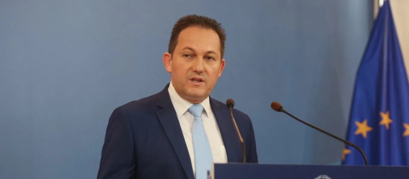 Σ.Πέτσας: «Πιθανόν να επιβάλλουμε τοπικά lockdown» (βίντεο)